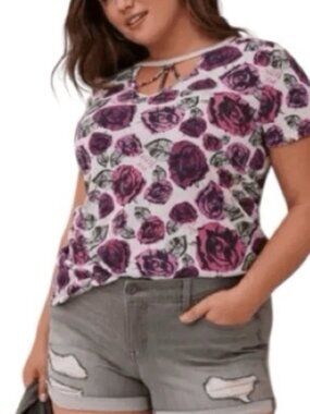 Torrid T-Shirt 3X Rose Graphic Crew Top Tee Cutout Neckline Betsey Johnson Plus